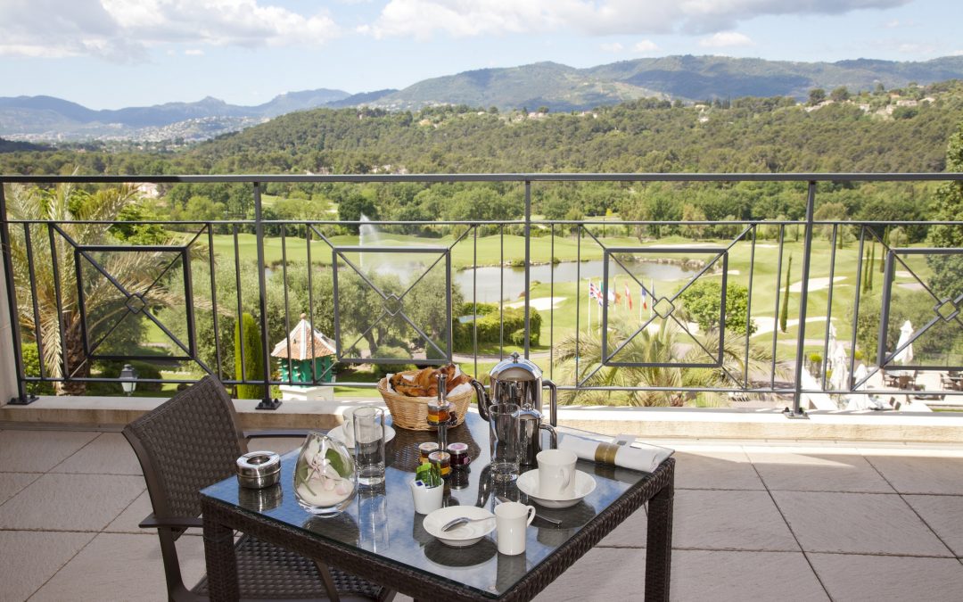 Invest in a home on a golf resort on the French riviera