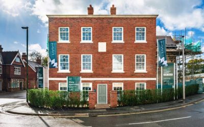 Rightsize to a supersize home in fashionable Midhurst